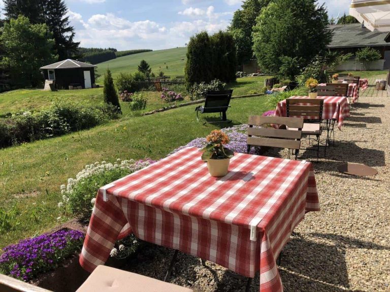 How do I write a novel? Writing workshop with Ellen Esser in the Ore Mountains