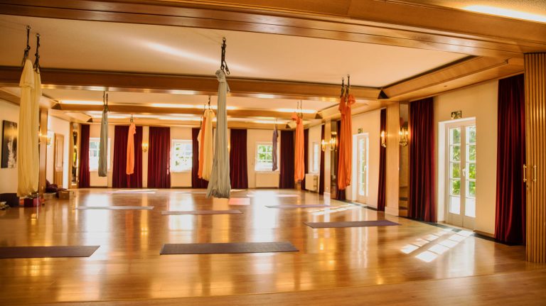 Aerial yoga – Landhotel Altes Zollhaus