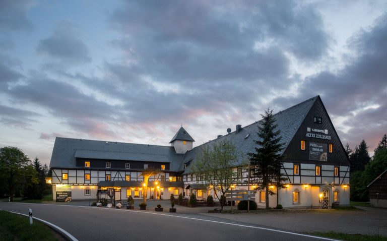 The Zollhaus at night – Landhotel Altes Zollhaus