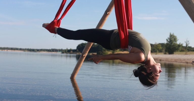 Aerial yoga journey with Christina Wintz in the Ore Mountains (2023)