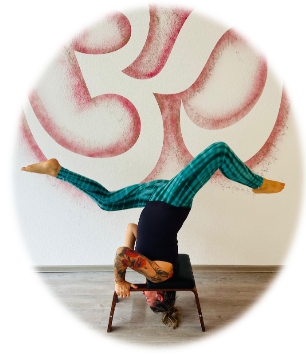 Yoga with Simone Kielwein – Heart over Head – Feet Up Yoga Retreat with Simone Kielwein